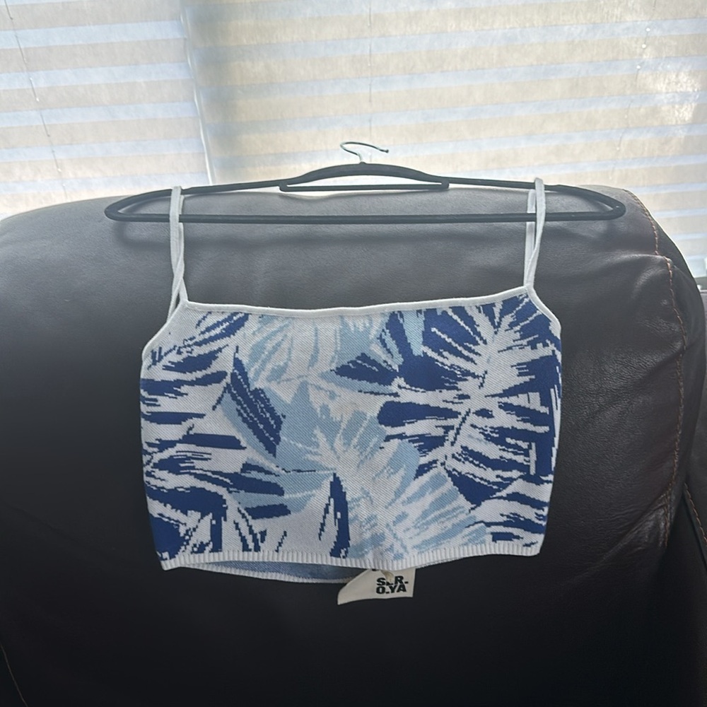 SER.O.YA Blue and White Leaf Print Knit Set - Picture 3 of 4